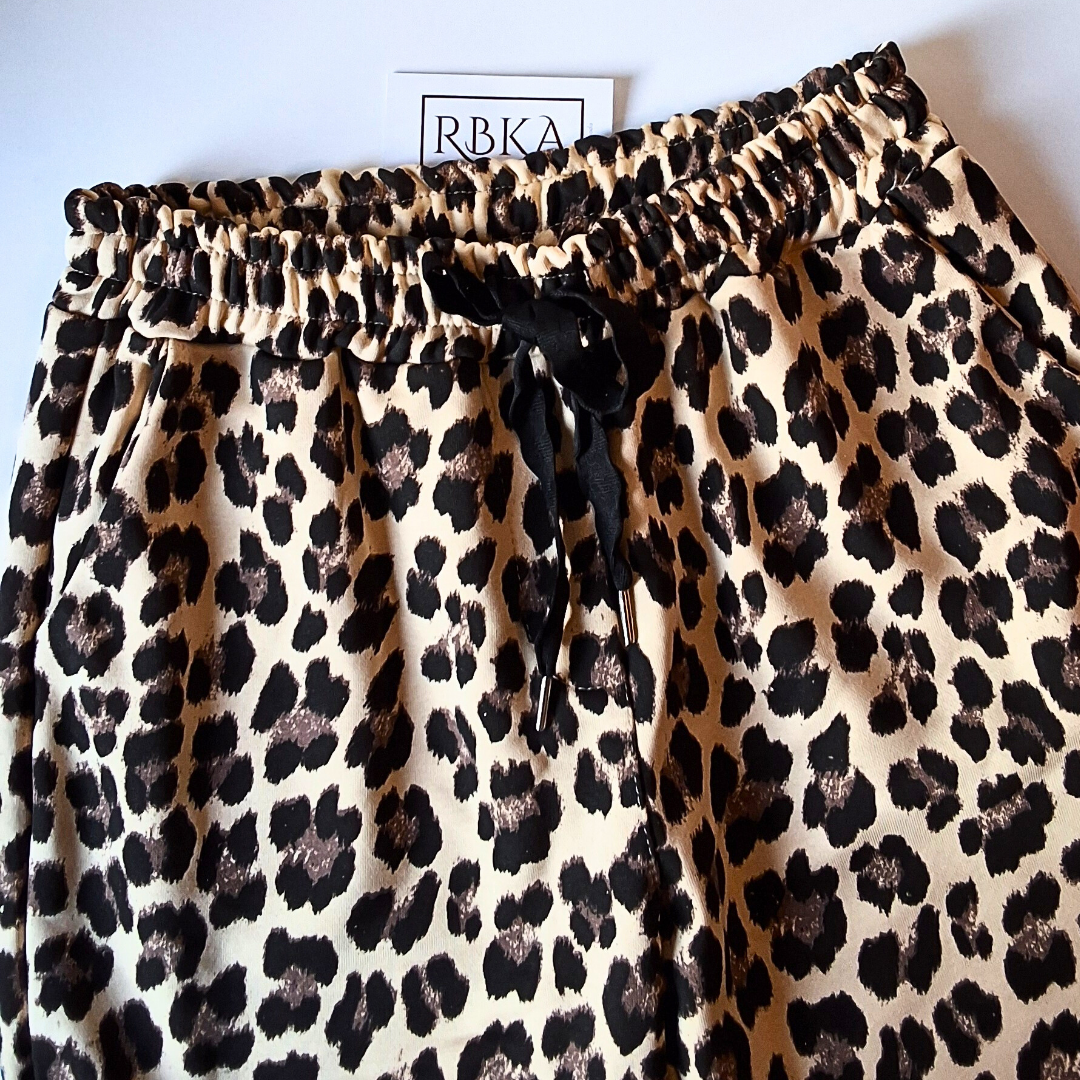 PANTALÓN ANIMAL PRINT CON CORDÓN